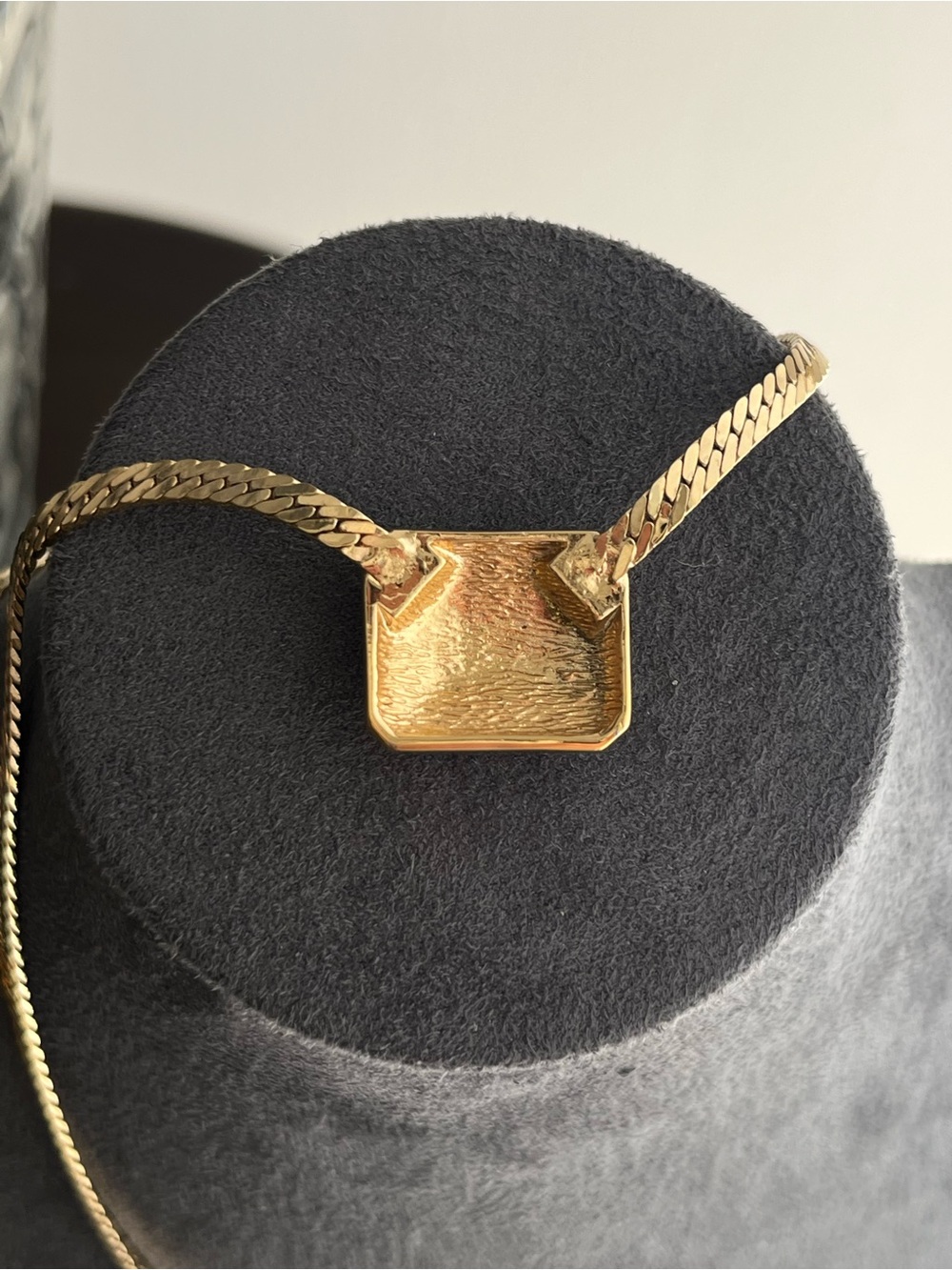 Authentic Vintage Dior Rectangular Centerpiece Baguette Rhinestone Gold Necklace - Picture 5 of 5